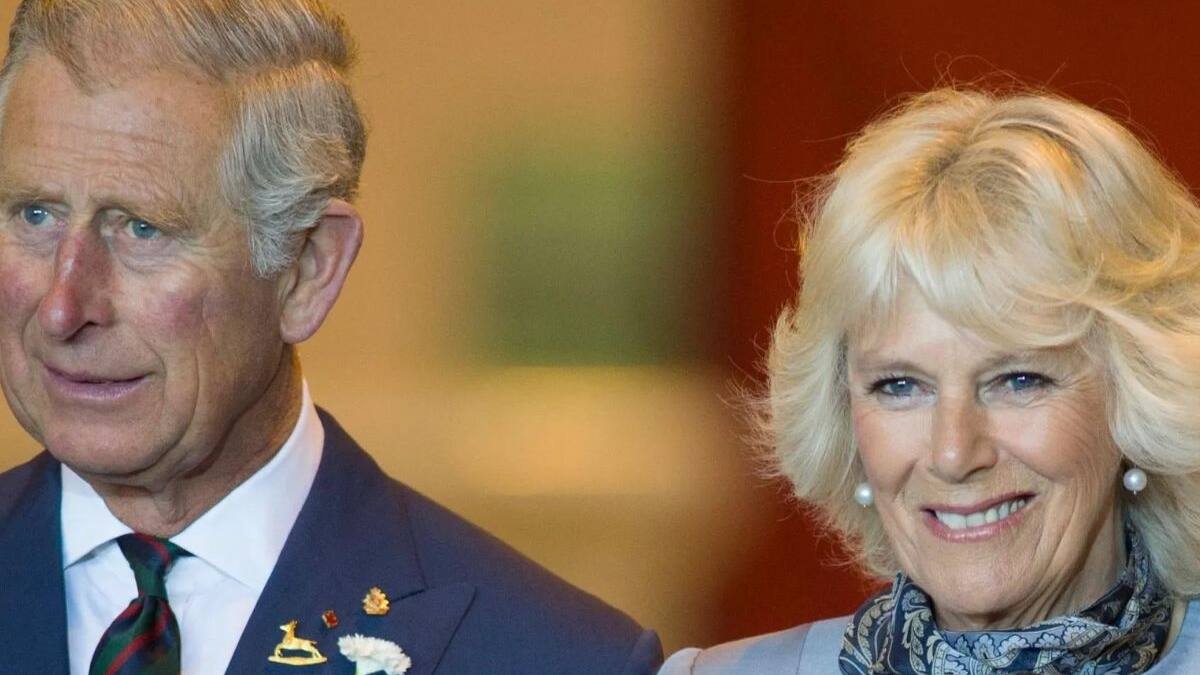 El espectacular collar que deberá llevar la reina Camila a la coronación