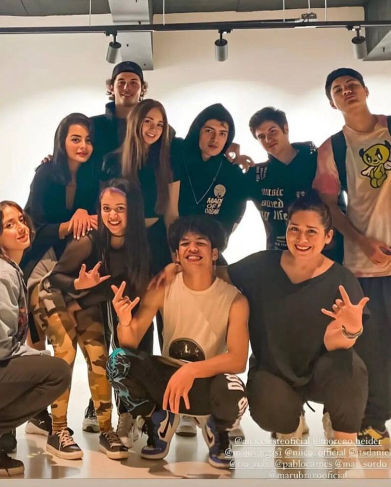 Elenco de Te quiero y me duele