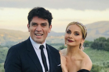 Captan a Jorge Salinas y Elizabeth Álvarez discutiendo en un restaurante