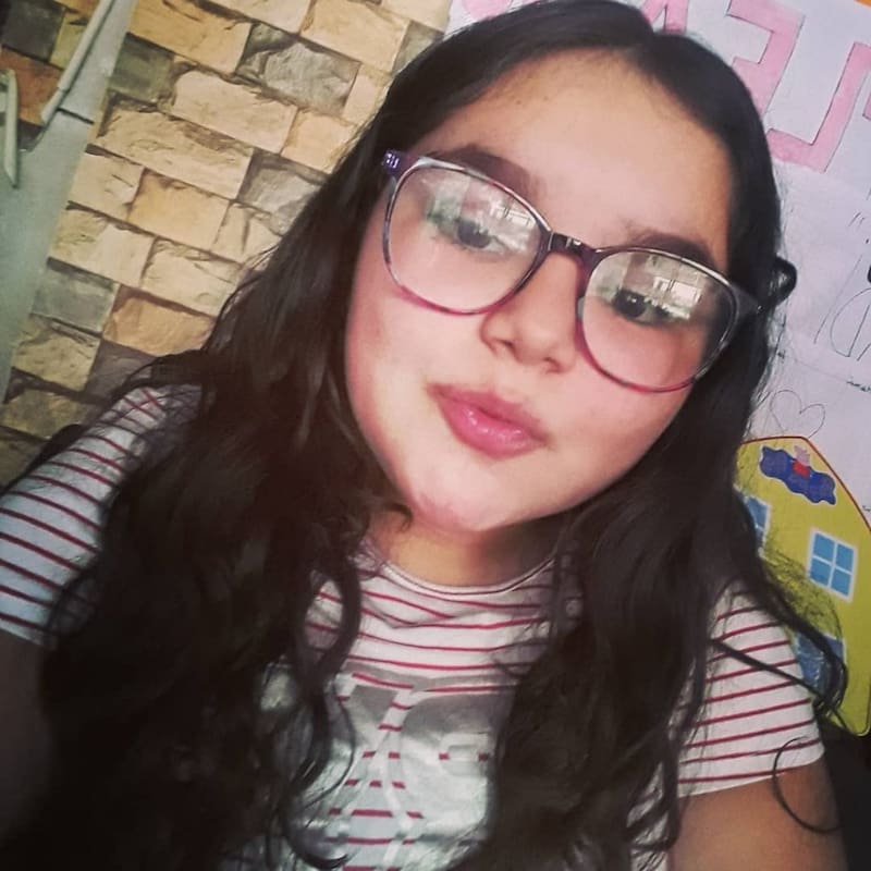 Estrella Ortiz esta terminando sus estudios en el colegio.