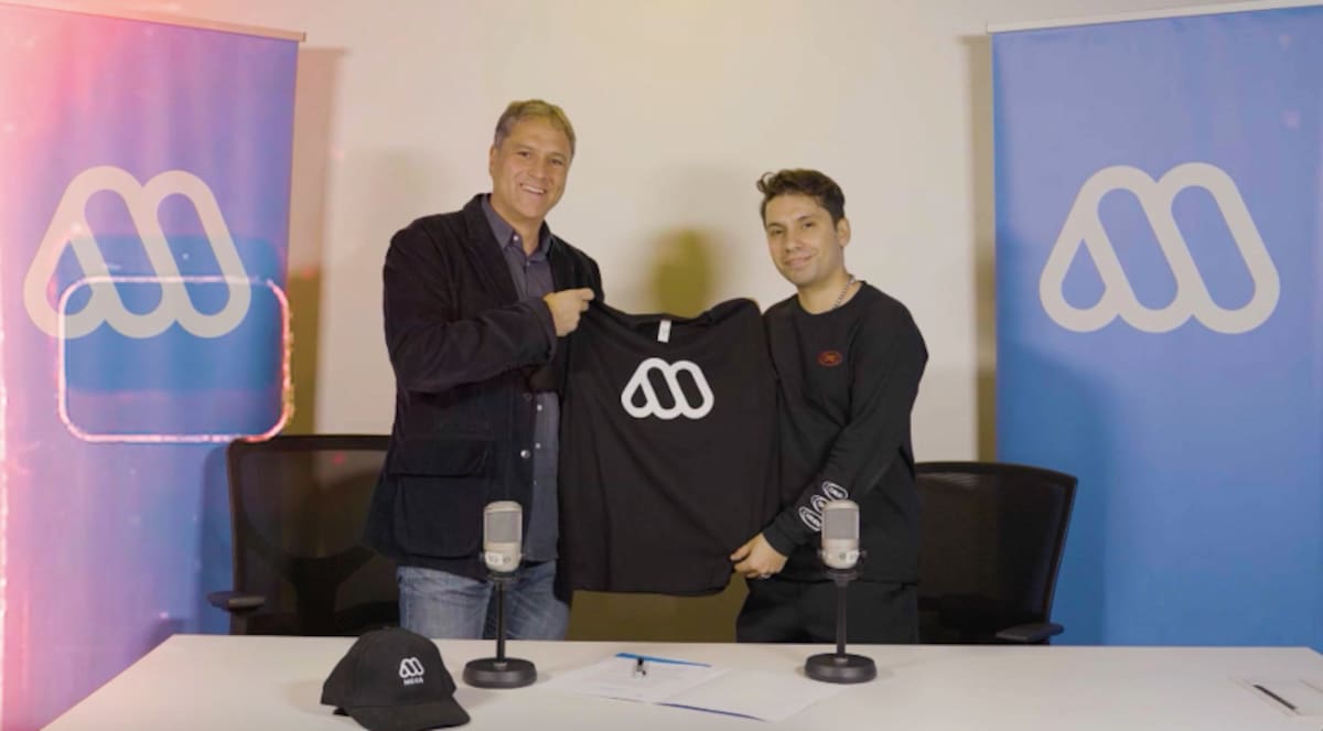 Fabrizio Copano es el nuevo rostro de Mega.