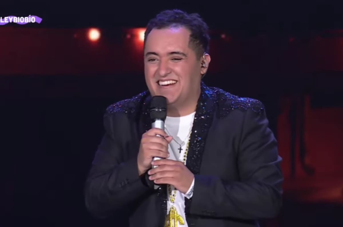 ¿Pasó la prueba? Las dispares reacciones que generaron las imitaciones de Felipe Parra en Olmué 2026