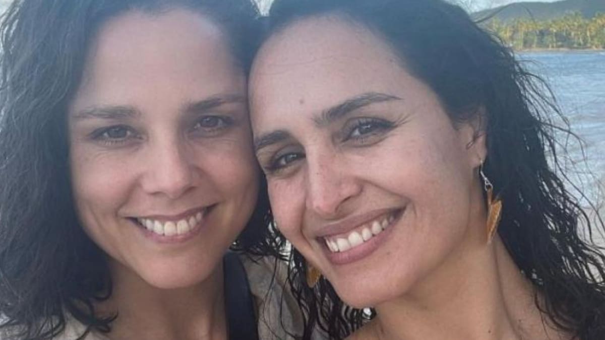Fernanda Urrejola se casó en una íntima ceremonia con Francisca Alegría tras 6 años de relación
