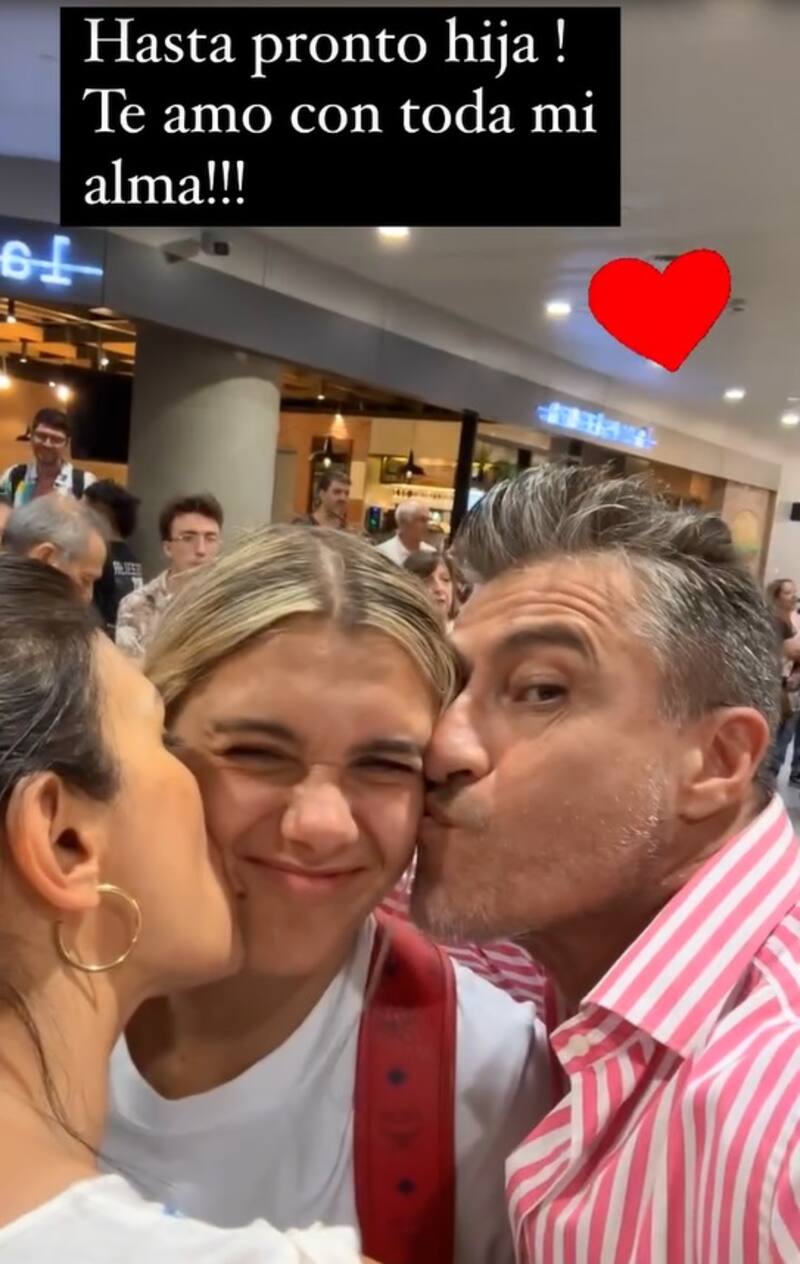 Fernando Solabarrieta junto a su hija a pocos minutos de partir. Créditos: Instagram