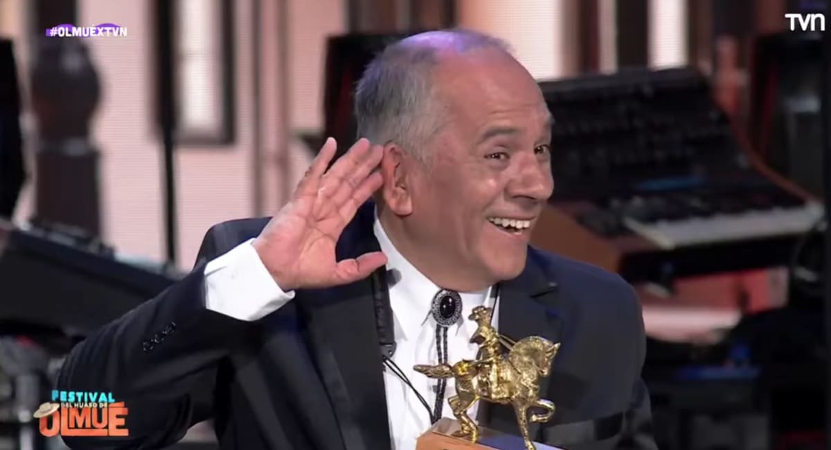 Los de San Pablo escuchando cómo el público les pedía seguir tocando.