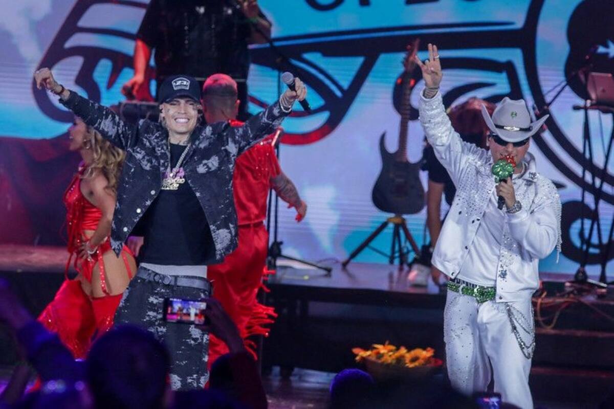 Marcianeke de sorpresa en el show de Toly Fu.
Foto: TVN