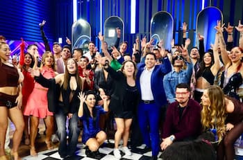 Filtran los millonarios sueldos que CHV pagaría por los rostros de Fiebre de Baile