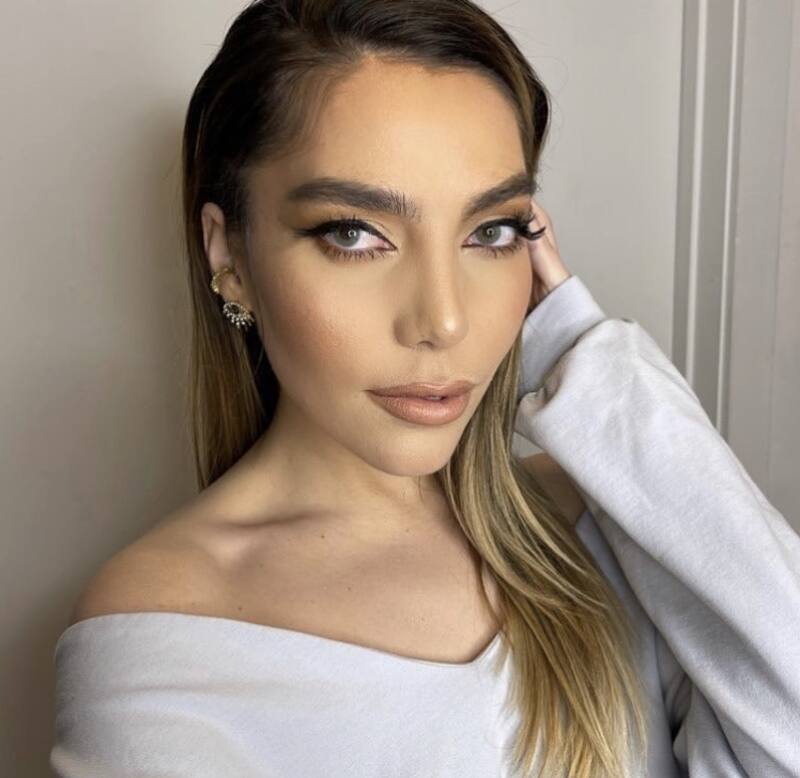 Frida Sofía  La hija de Alejandra Guzmán recibe el apoyo de Alicia Machado - Créditos: Instagram @fridasofia