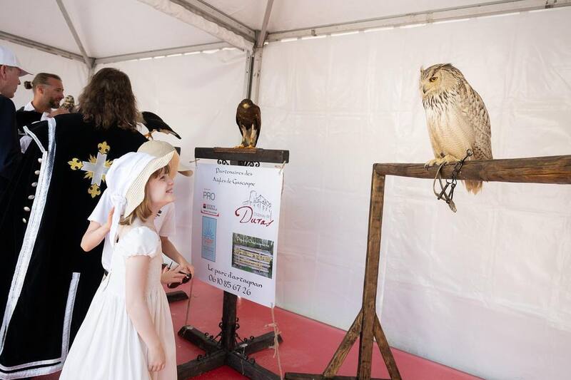 La princesa enterneció con sus gestos al admirar a los animales.