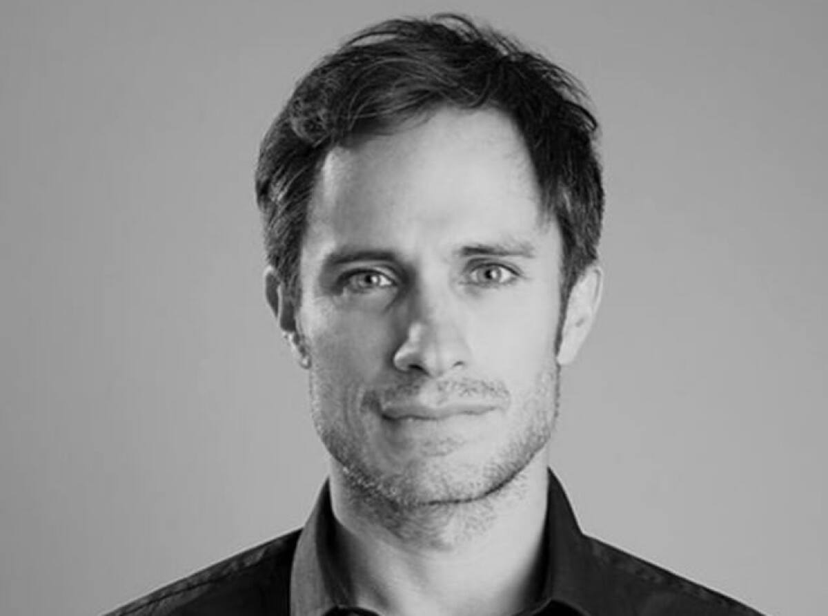 Gael García Incluso podría hacer un villano si se lo propusieran - Créditos: Instagram de @gaelgarciabernal.fanpage