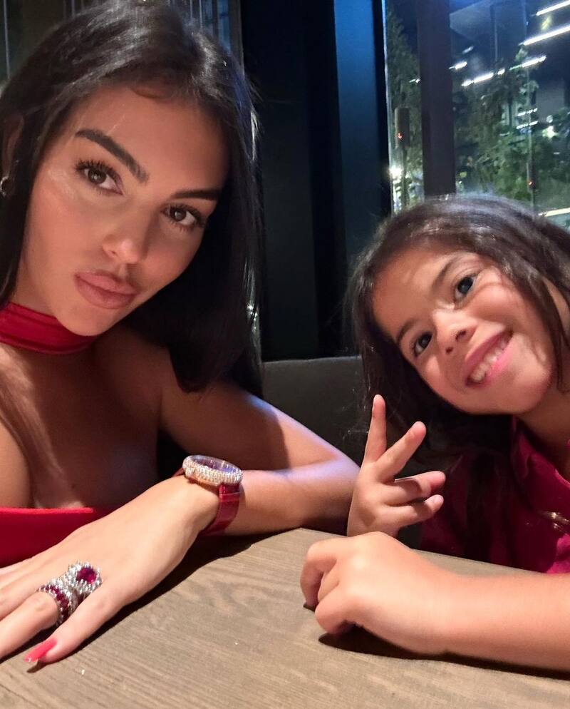 La influencer presumió a su gemela: su hija Alana Martina