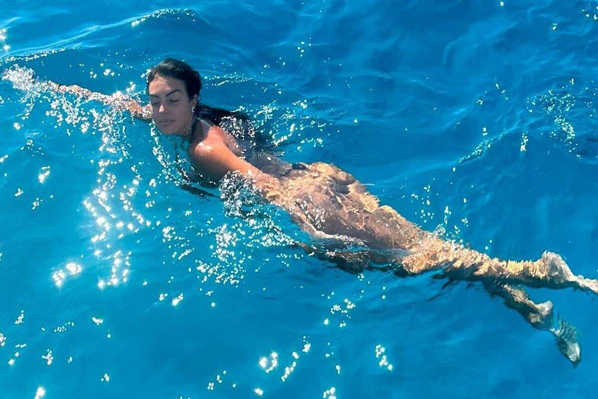 La influencer presume su espectacular figura durante sus vacaciones.
