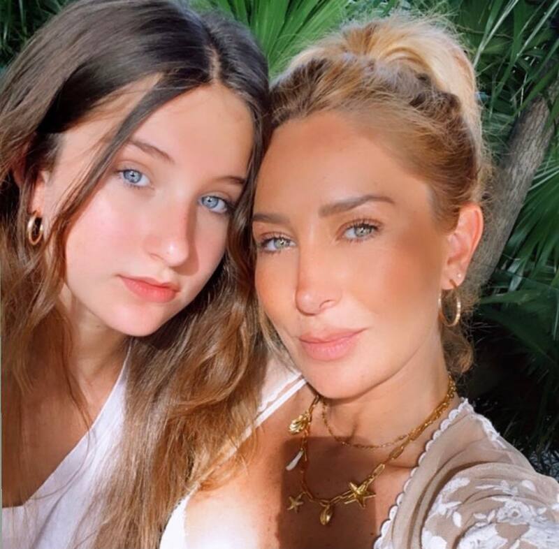 Geraldine Bazán y su hija Elissa La joven muy pronto debutara en las telenovelas mexicanas - Créditos: Instagram: @geraldinebazan