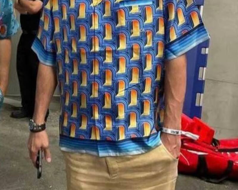 La camisa que uso el futbolista como parte de su nueva imagen