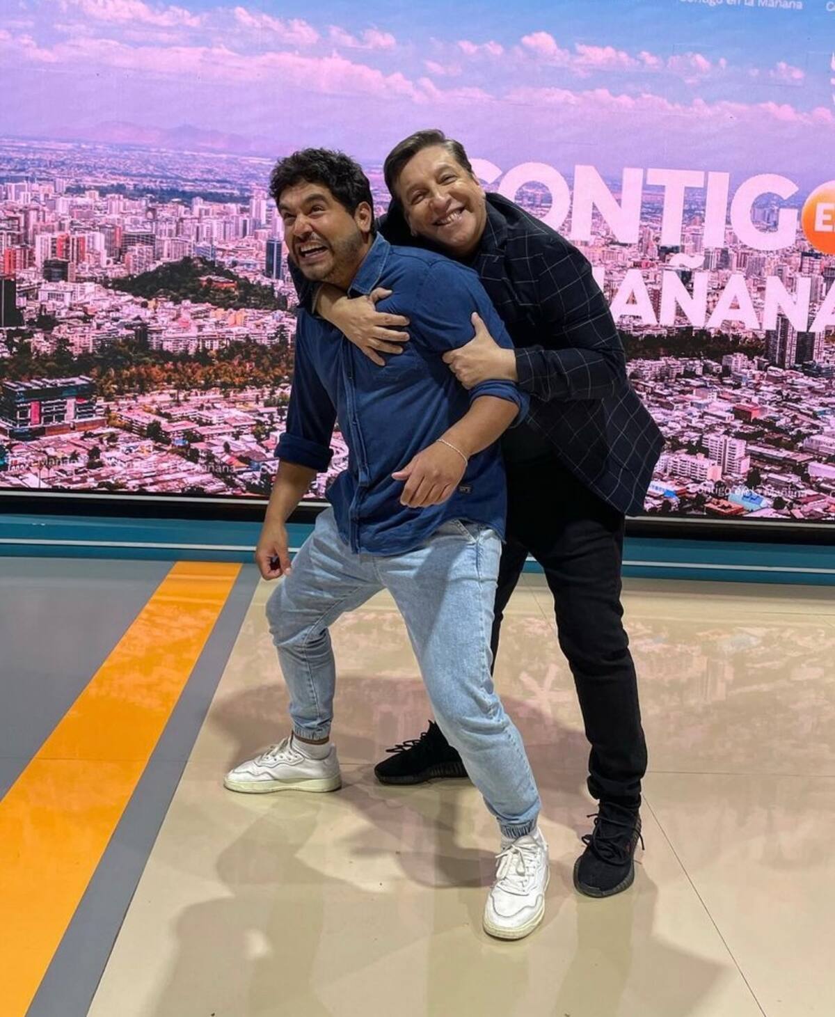 Gino Costa y Julio César Rodríguez en el estudio de "Contigo en la mañana". Foto: Instagram.