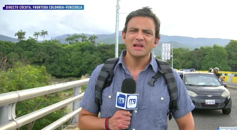 El periodista denunció el peligro que vivieron en frontera venezolana.