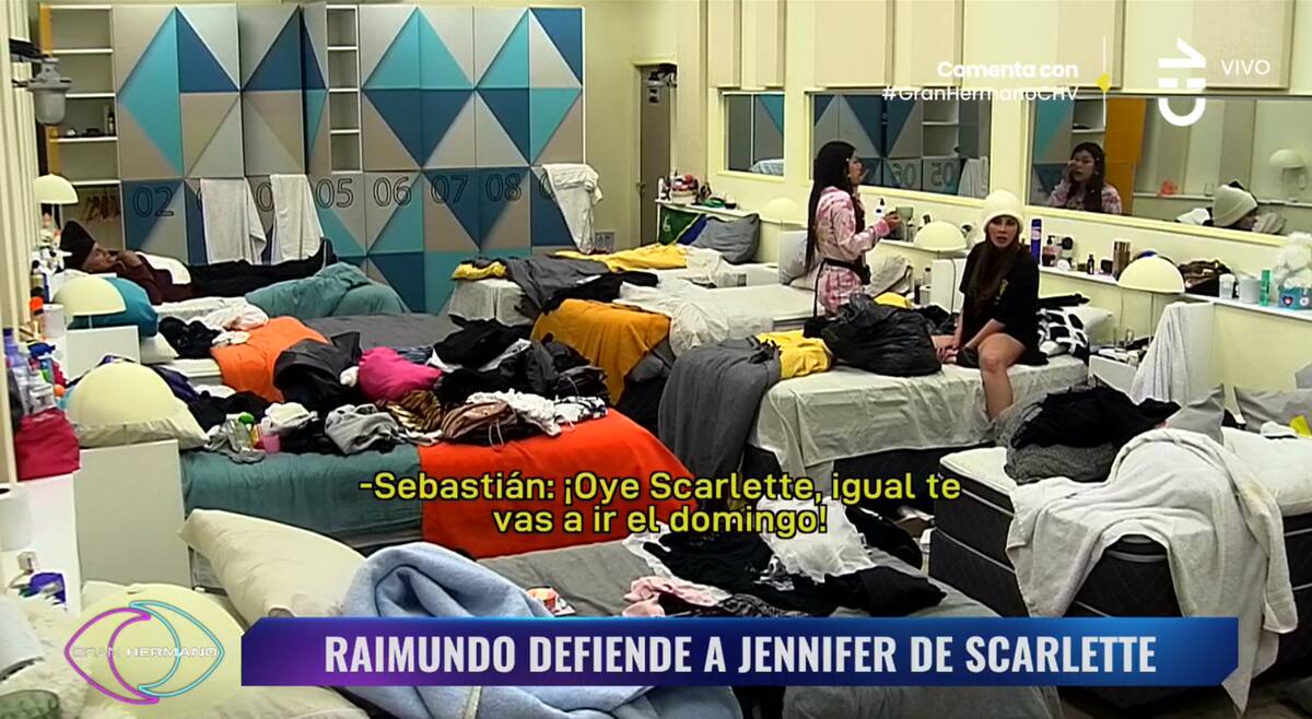 Sebastián Ramírez molestando a Scarlette Gálvez.