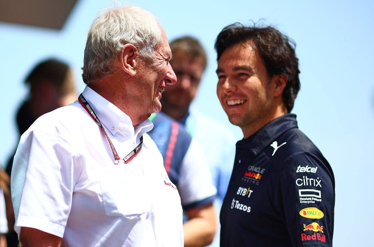 Helmut Marko se rinde ante Checo Pérez tras su buen inicio de temporada en F1