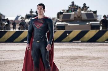 La razón por la que Henry Cavill no seguirá siendo Superman