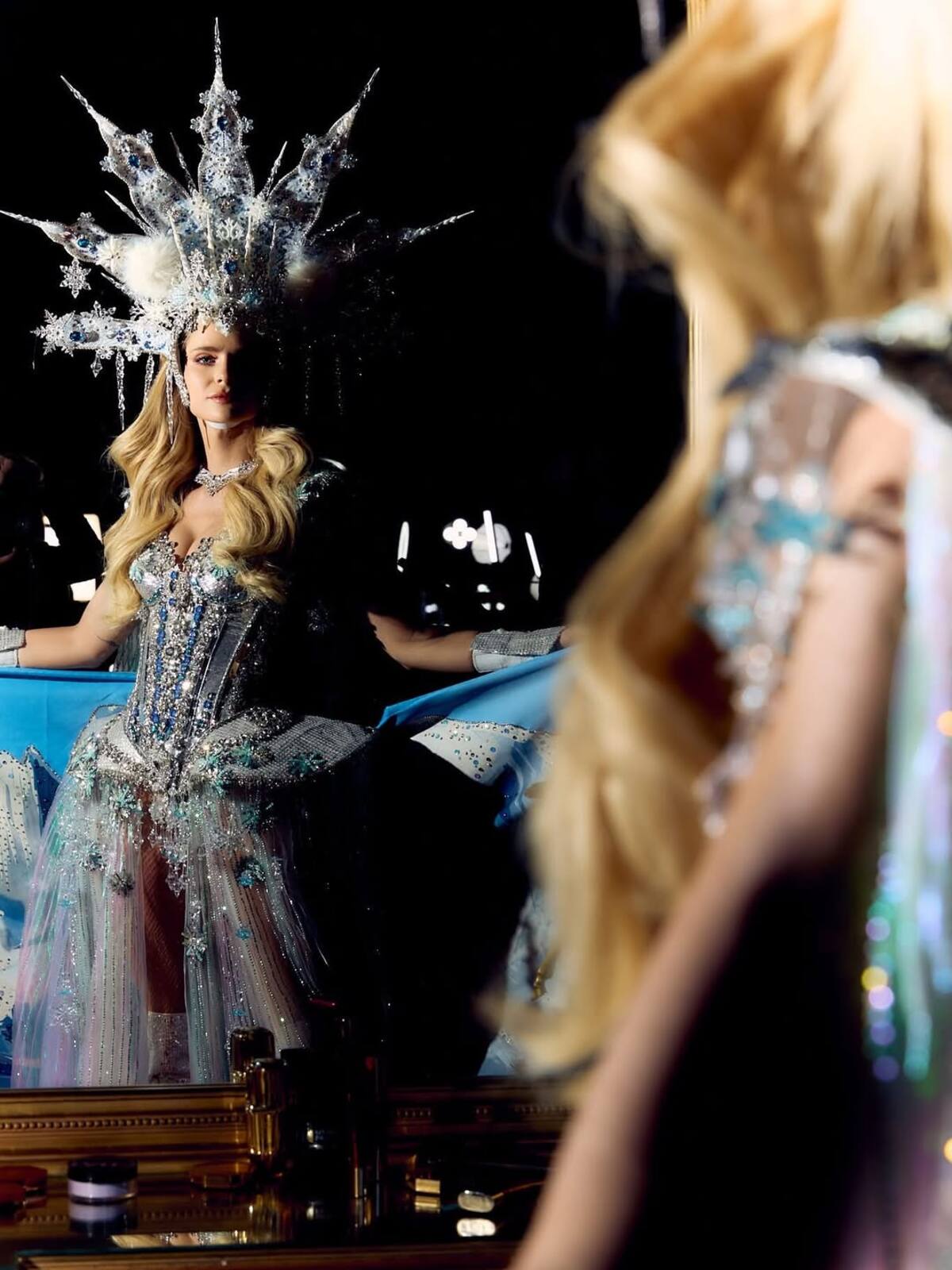 La candidata deslumbró con un traje típico inspirado en Torres del Paine. (Créditos: @InnaMoll)