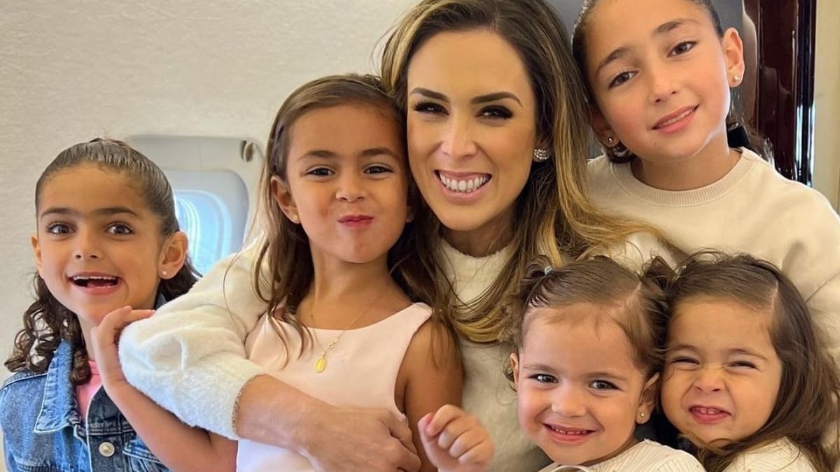 Jacky Bracamontes y sus cinco hijas presumen sus mágicas vacaciones en Hawai