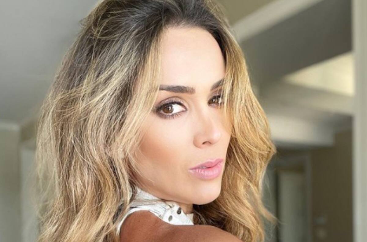 Jacky Bracamontes lució radiante en un vestido de charlestón en "Así se baila"