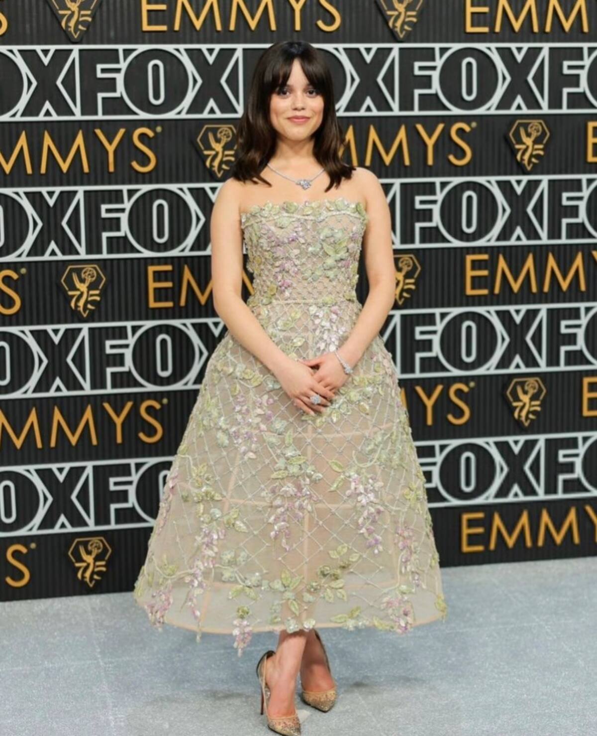 Jenna Ortega se llevó elogios en la alfombra roja.