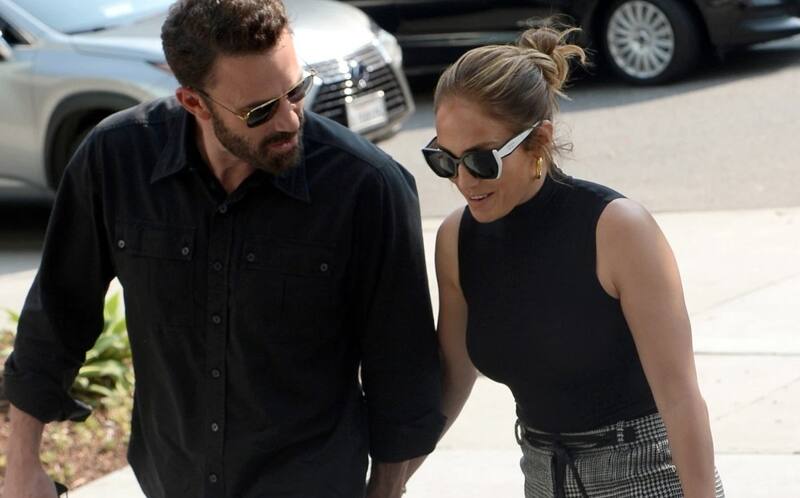 Jennifer Lopez La cantante se deja ver por primera vez con la madre de Ben Affleck  - Créditos: PageSix