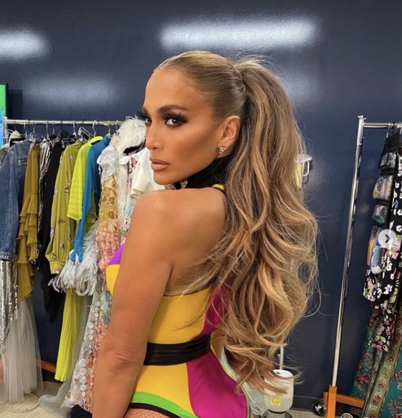 Jennifer Lopez  La "Diva del Bronx" comparte sus secretos de belleza - Créditos: Instagram @jlo