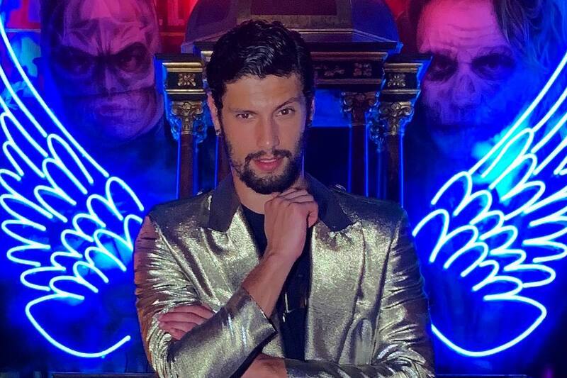 Jhonatan Mujica tiene 28 años y es modleo de alta costura