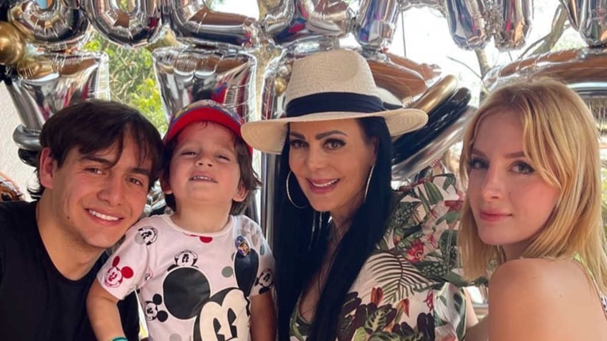 Imelda Garza Tuñón, viuda de Julián Figueroa, aseguró sentir todavía la presencia de su famoso esposo