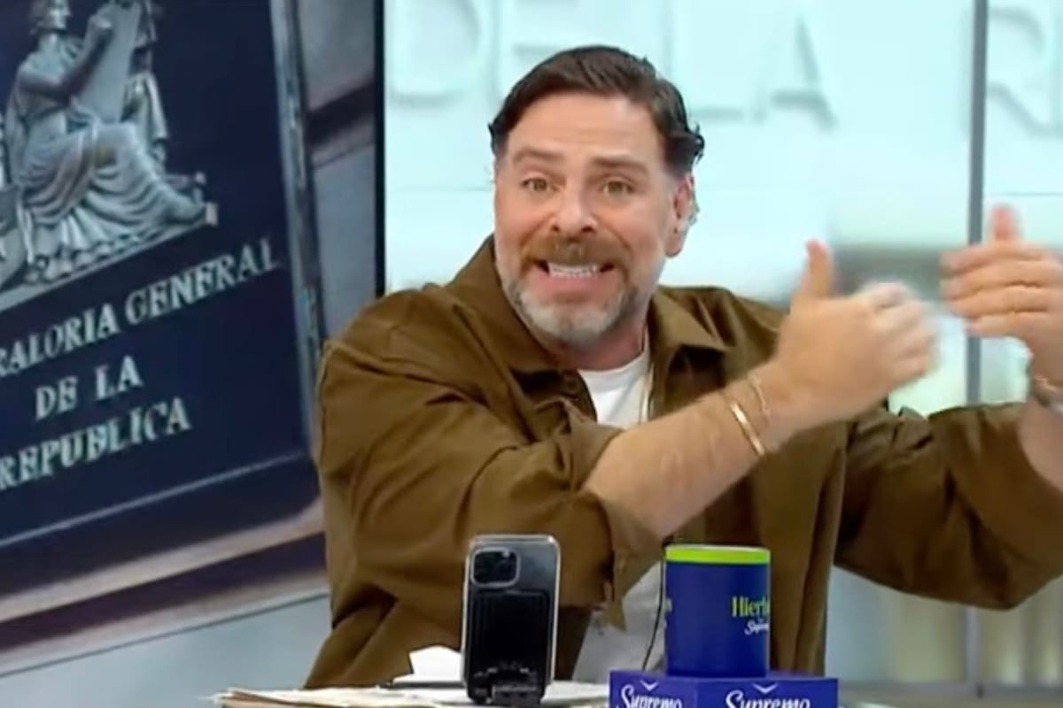 El periodista se lanzó con todo contra dos conocidos periodistas.