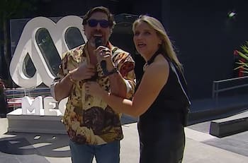 José Antonio Neme se aburrió del calor y protagonizó coqueto desnudo en Mucho Gusto