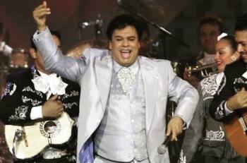 Iván Aguilera el custodio del legado y herencia de Juan Gabriel