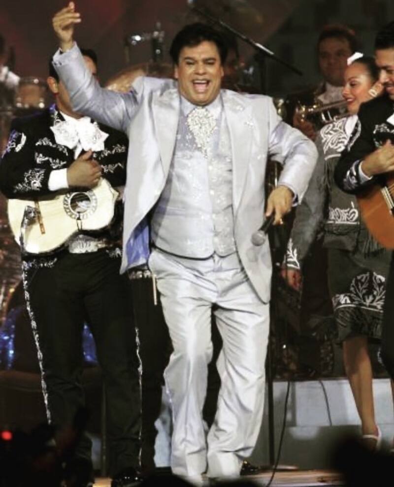 Juan Gabriel Uno de los artistas más queridos y recordados en la música - Créditos: Instagram: @losgabrieles
