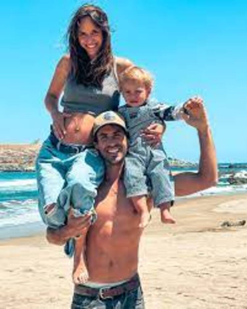 Juanita Ringeling junto a su familia disfrutando de la playa. - Créditos: Instagram