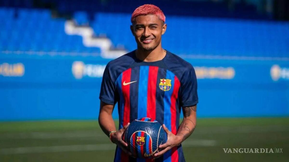 El lateral mexicano podría continuar su carrera en el Feyenoord. (Twitter).