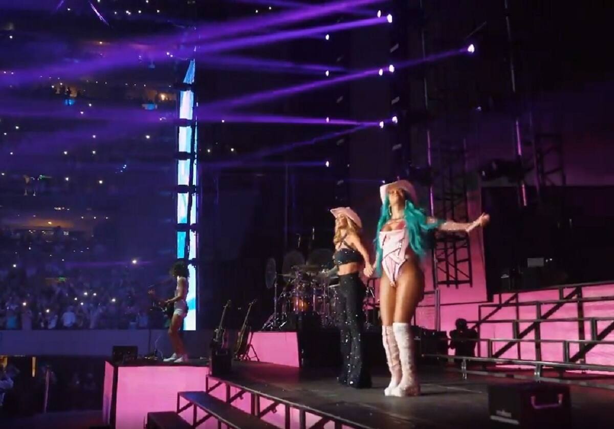 Karol G y Anahí La colombiana y la ex RDB en México. - Créditos: Instagram