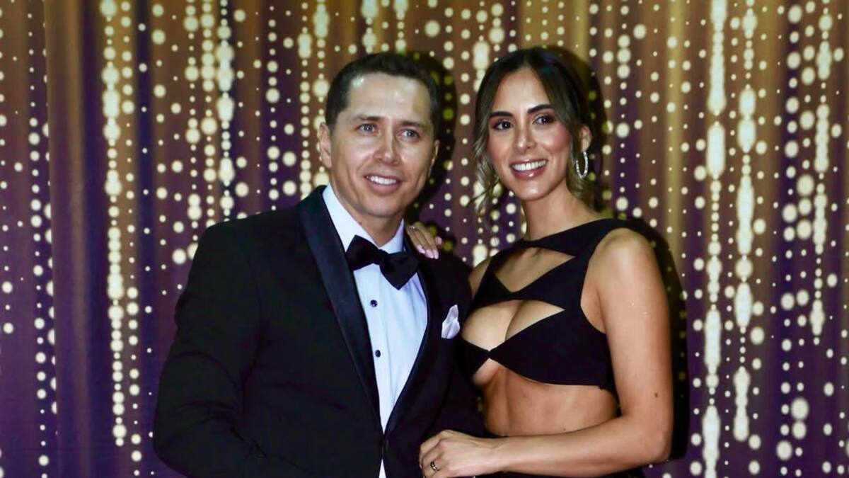 VIDEO | Hermana de Fran Virgilio le da un consejo y barre en el piso a Karol Dance