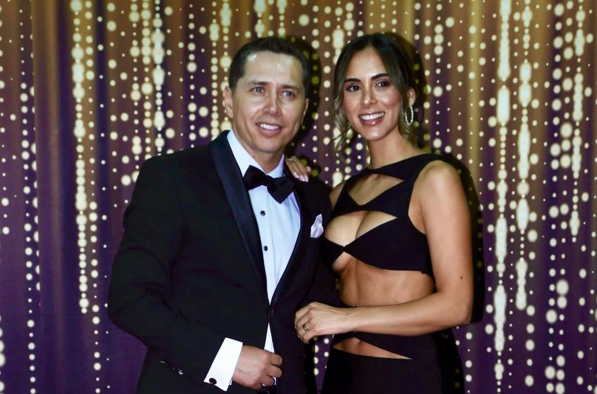 VIDEO | Hermana de Fran Virgilio le da un consejo y barre en el piso a Karol Dance