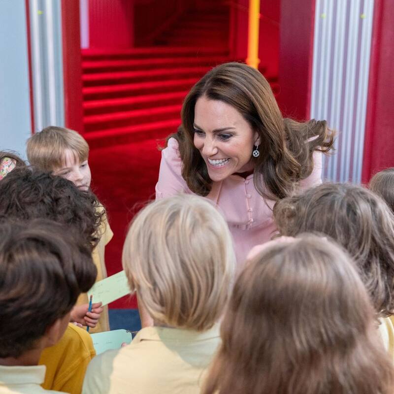 La princesa de Gales respondió a las preguntas curiosas de los niños en el museo V&A.