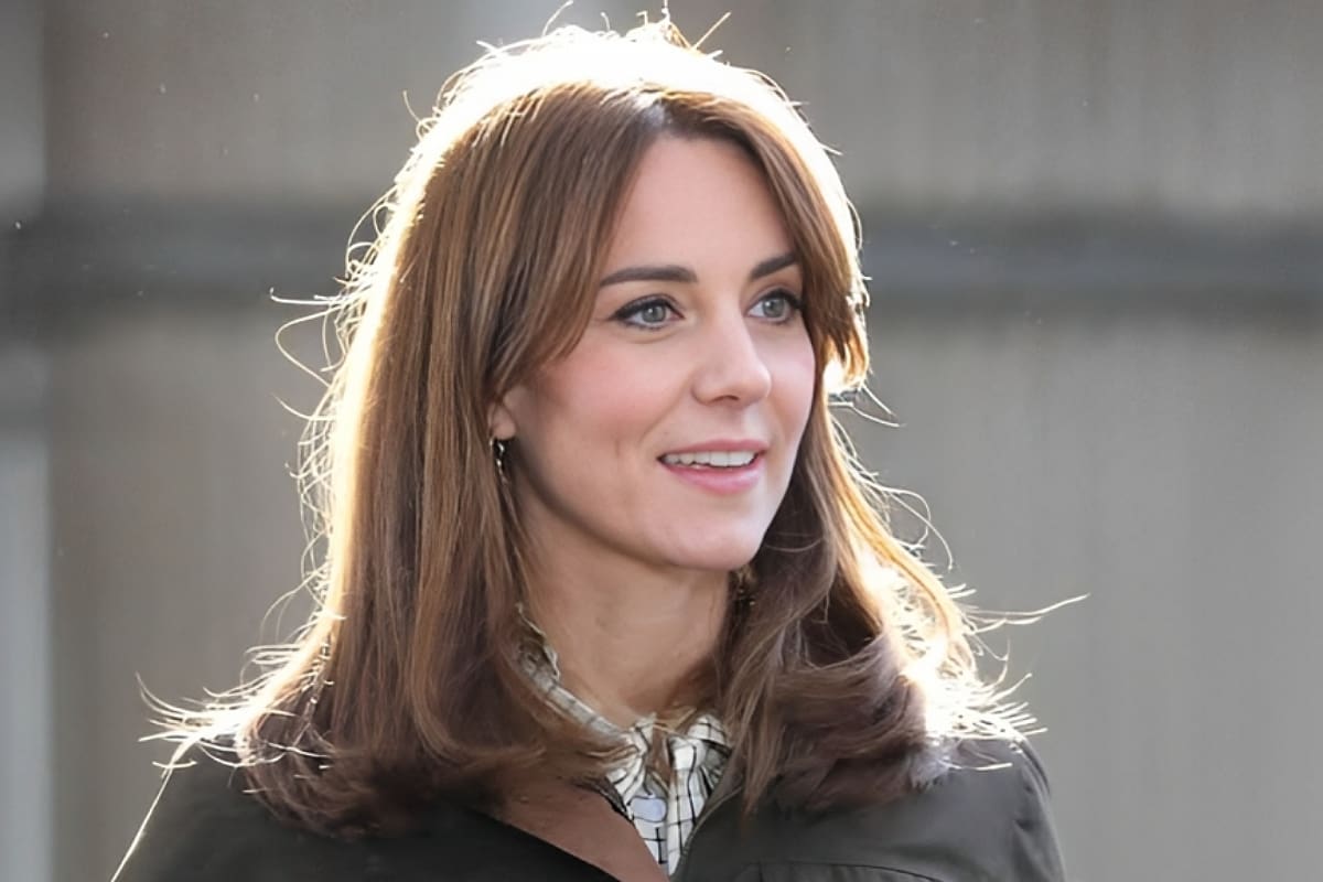 Antes de casarse con el príncipe William, la princesa de Gales salia con amigos a fiestas y pubs como cualquier chica normal.