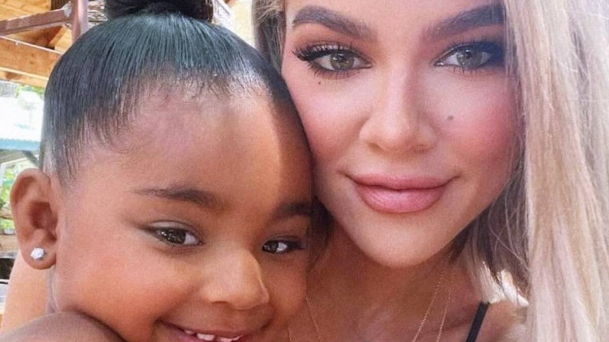 True, hija de Khloé Kardashian y Tristan Thompson, sufrió un accidente