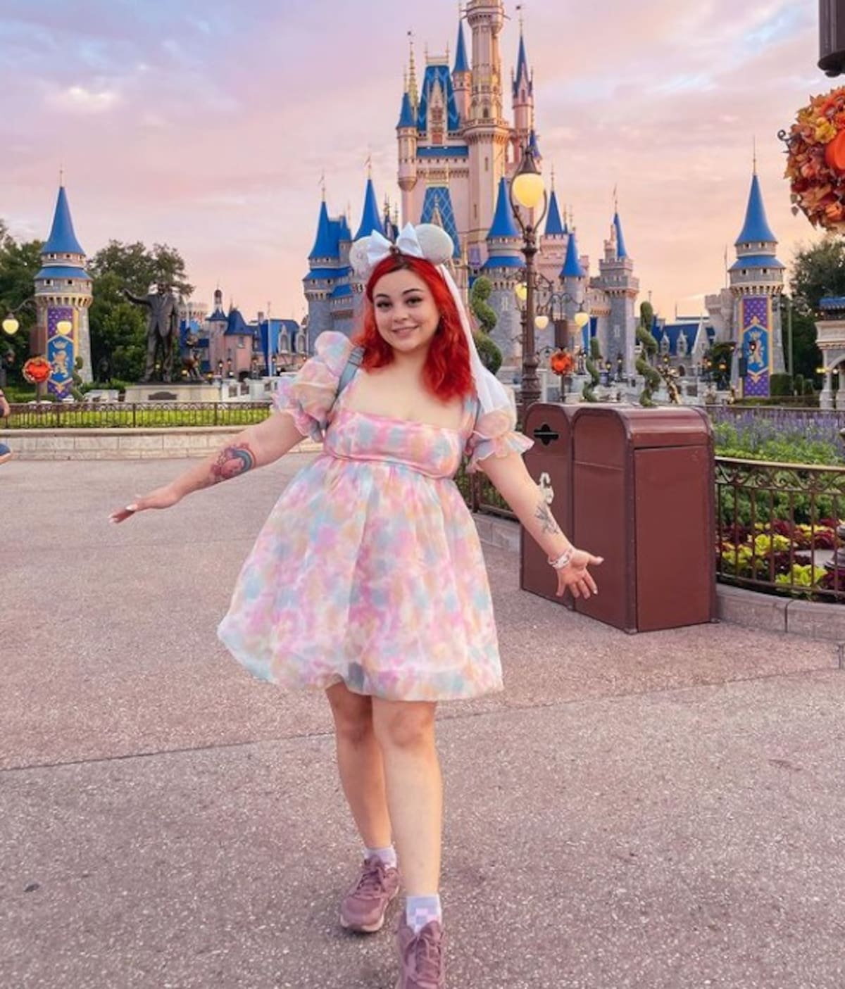 Kiki Proust cumplió su sueño al ir a Disney. Créditos: Instagram
