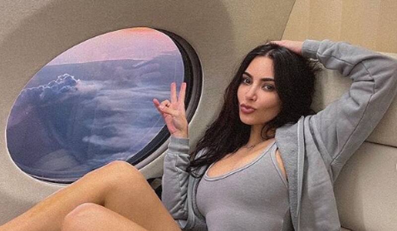 Kim Kardashian La socialité compartió una adorable fotografía junto a su hermana menor  - Créditos: Instagram