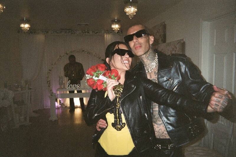 Kourtney Kardashian y Travis Barker La pareja se comprometió en octubre de 2021. - Créditos: Instagram