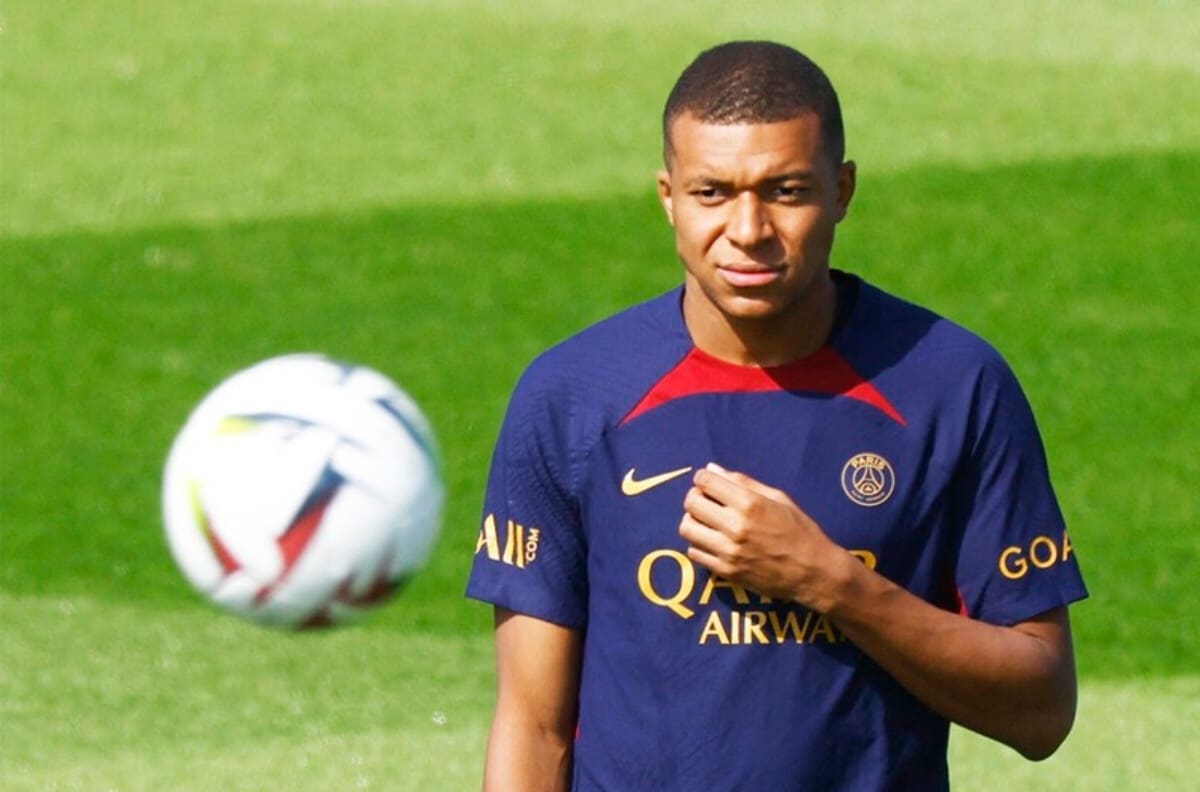 Kylian Mbappé divide a la plantilla del PSG