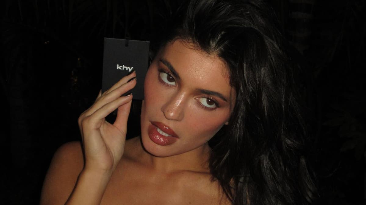 Kylie Jenner lanza “Khy, drop 002″ la segunda parte de su propia línea de ropa