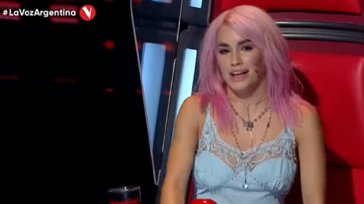 "Estamos recibiendo llamados": La íntima y atrevida confesión de Lali Esposito que sacó risas en "La Voz Argentina"