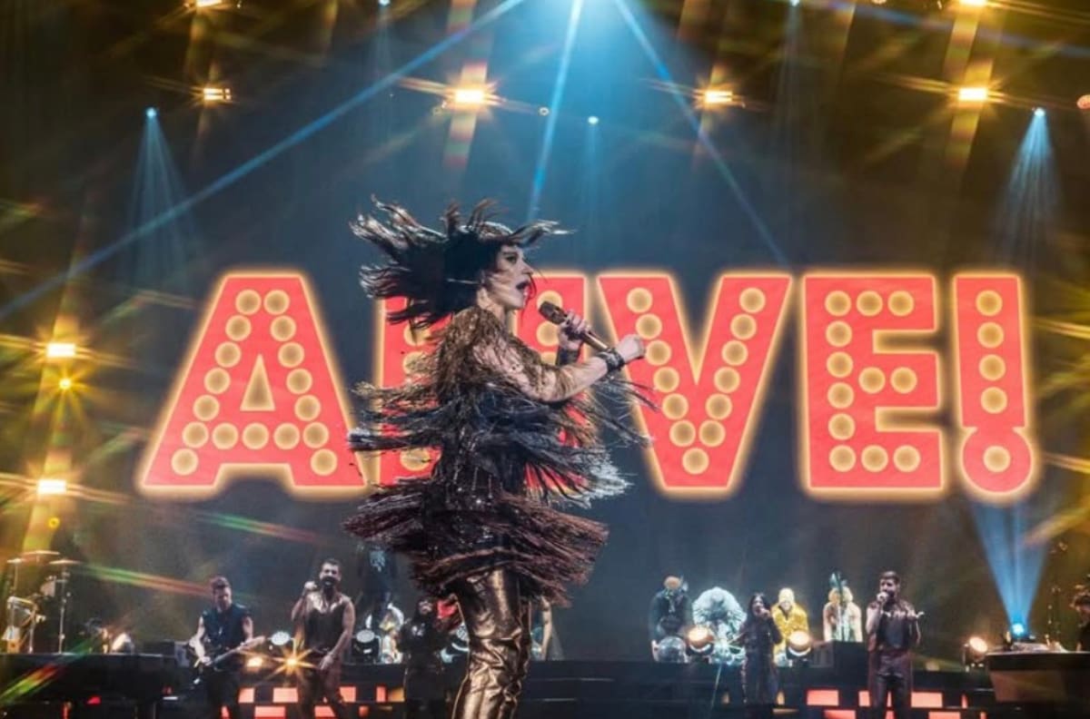 VIDEO | ¡En pleno concierto! Artista internacional sorprende al revelar negociaciones para el Festival de Viña 2027